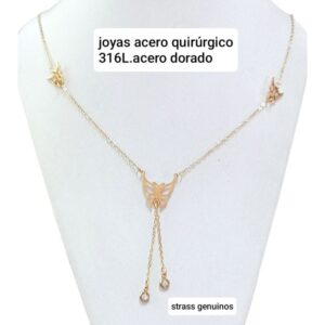 Conjunto MM. Dijes surtidos.