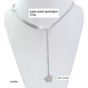 Conjunto MM 59E. Cadena con dijes surtidos