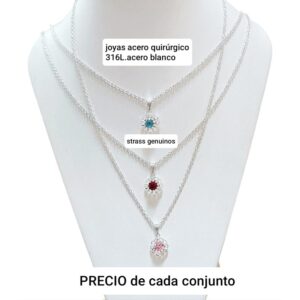 Conjunto:una cadena con un dije strass .precio por unidad colores surtidos