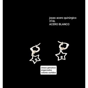 Aros LucMD: argollitas con dije estrella con strass.