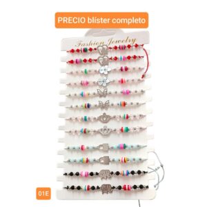 Pulseras con canutillos y dije. Blister completo.