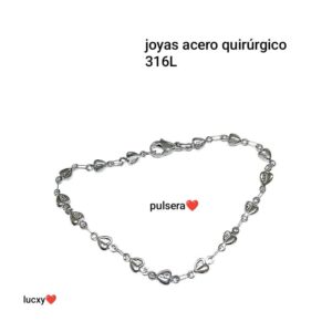 Pulsera LucXY con dijes corazones ♥️.