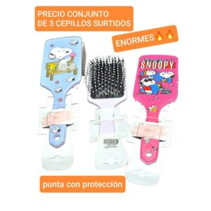 Cepillos con dibujos de Snoopy. Conjunto de 3 unidades.