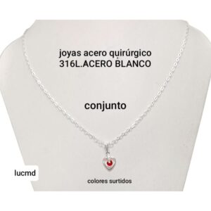 Conjunto LucMD: cadena con dije corazón calado con strass. Colores surtidos.